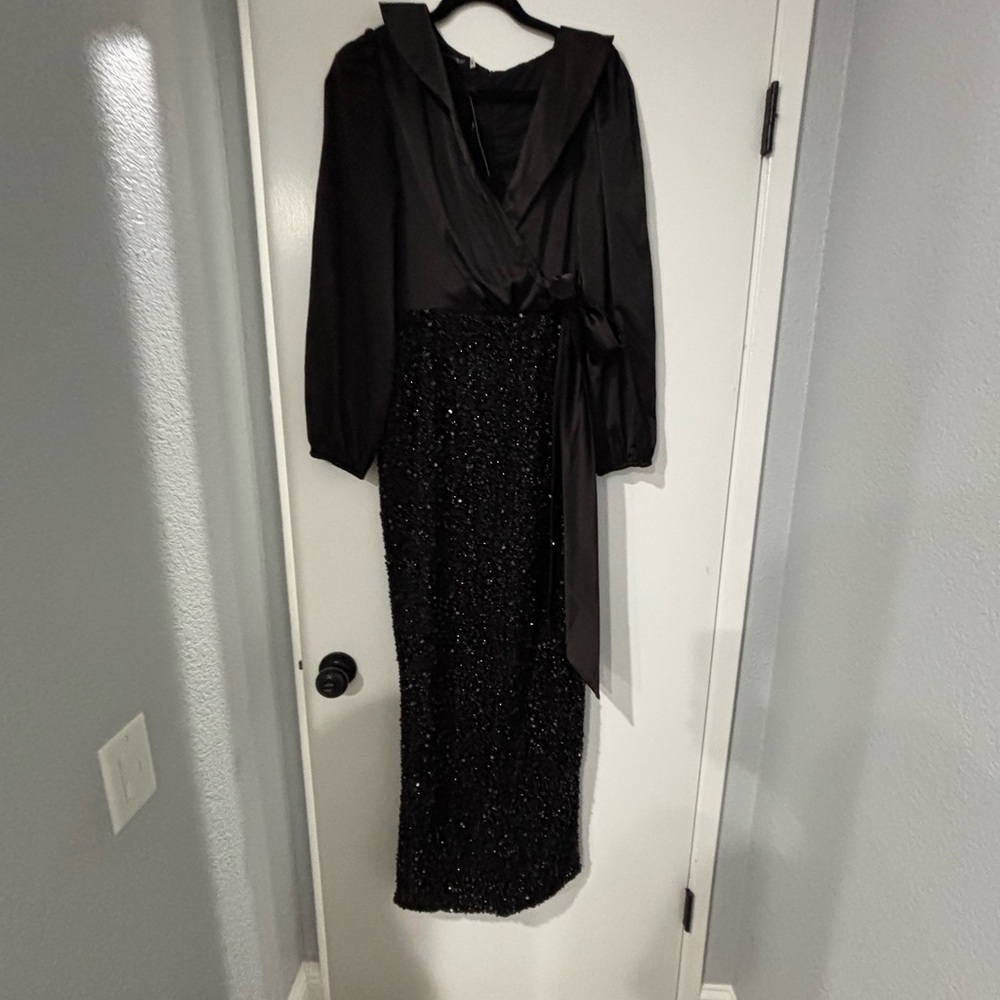 Sophisticated Black Sequin Long Sleeve Dress